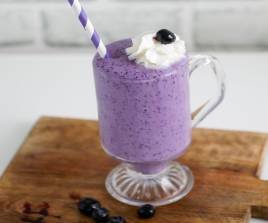BLUEBERRY MILKSHAKE